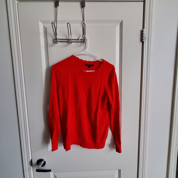 Sweater - Picture 4 of 4